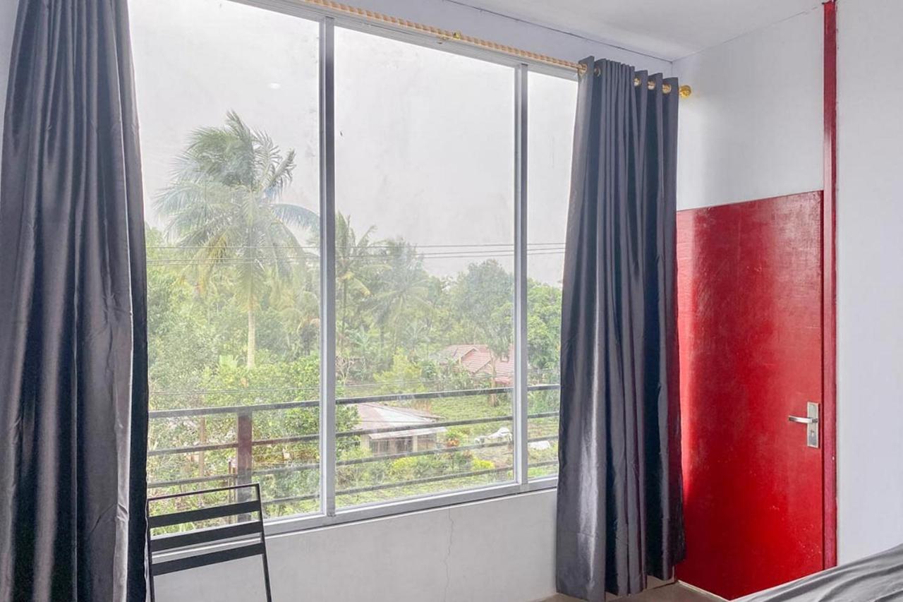 Sky Residence Tomohon Mitra Reddoorz المظهر الخارجي الصورة